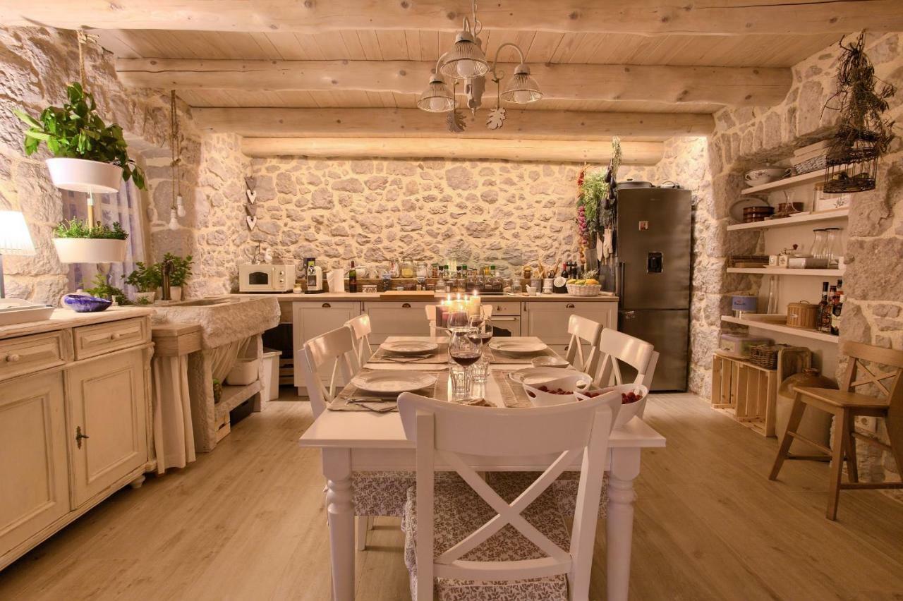 White Cottage Heritage House Cizici Luaran gambar