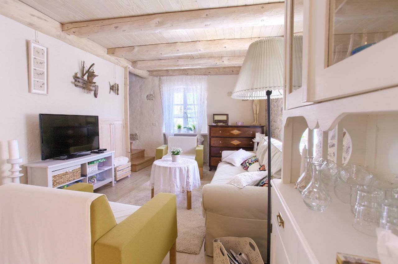 White Cottage Heritage House Cizici Luaran gambar