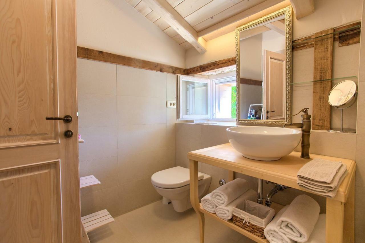 White Cottage Heritage House Cizici Luaran gambar