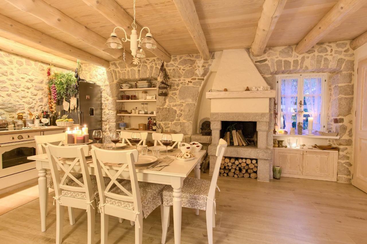 White Cottage Heritage House Cizici Luaran gambar