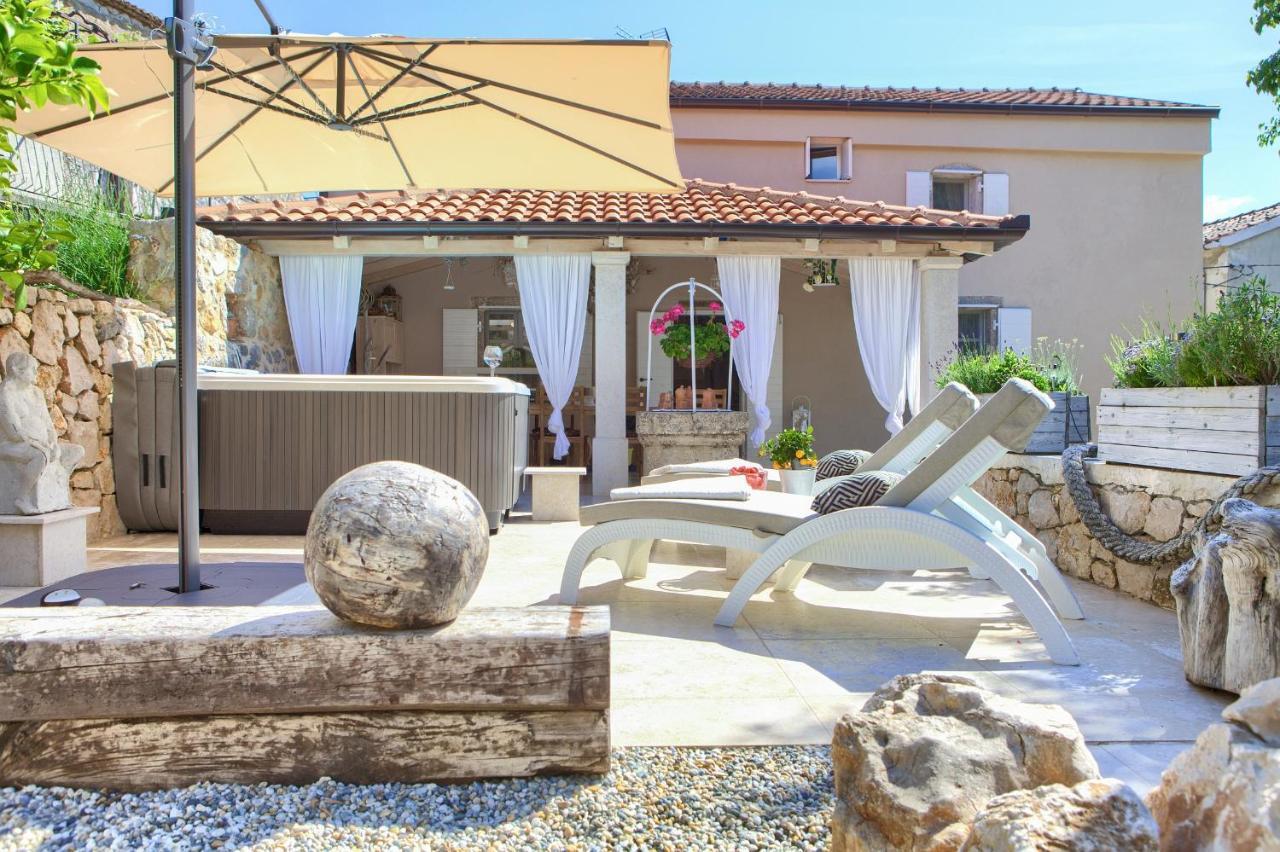 White Cottage Heritage House Cizici Luaran gambar