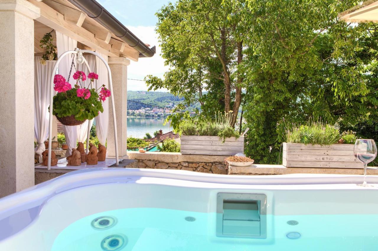White Cottage Heritage House Cizici Luaran gambar